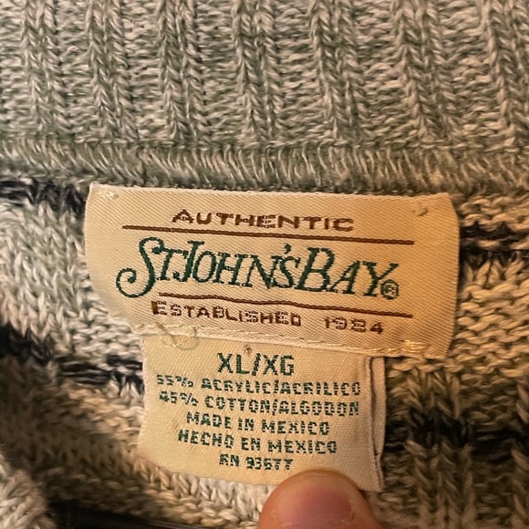 ST. John’s Bay Vintage Sweater 2/$20 - Picture 3 of 5